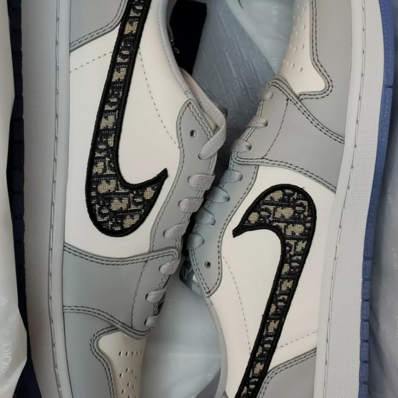 dior jordan low retail